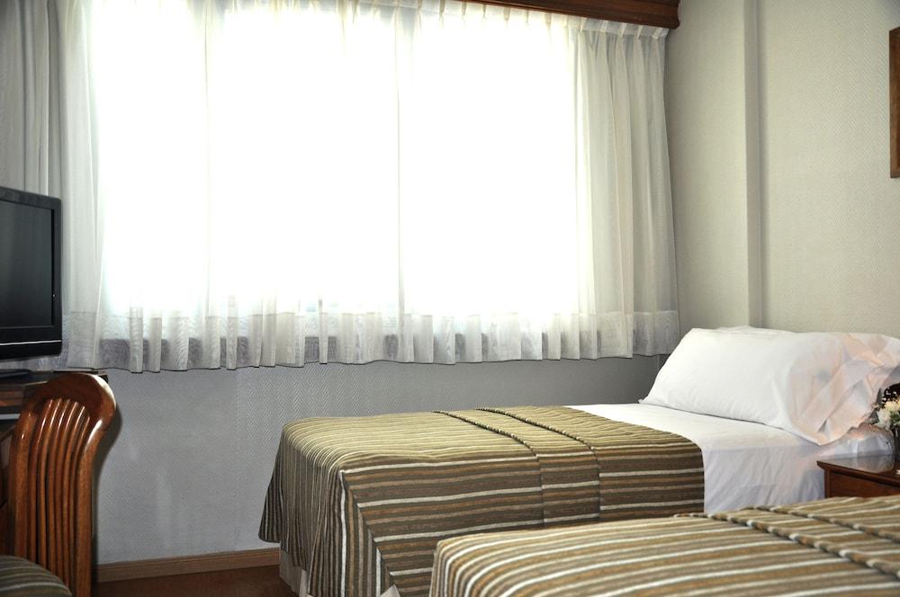Solans Carlton 4*
