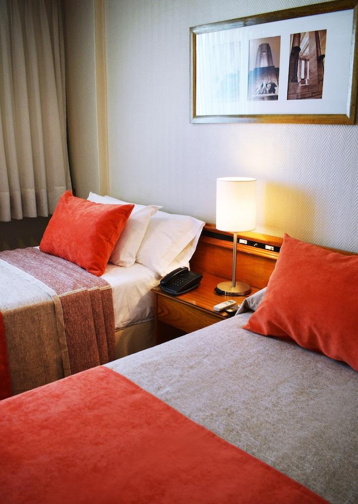 Solans Carlton 4*