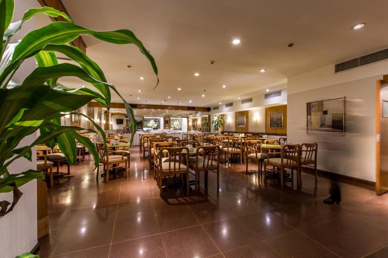 Hotel Solans Carlton